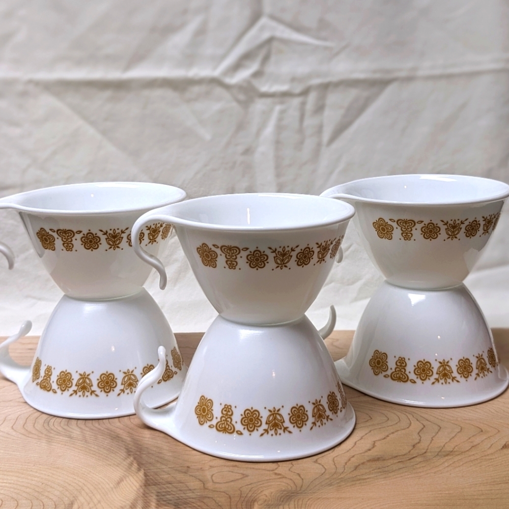 ✨ SOLD ✨ Vintage Corelle Butterfly Gold Tea Cups Set of 6